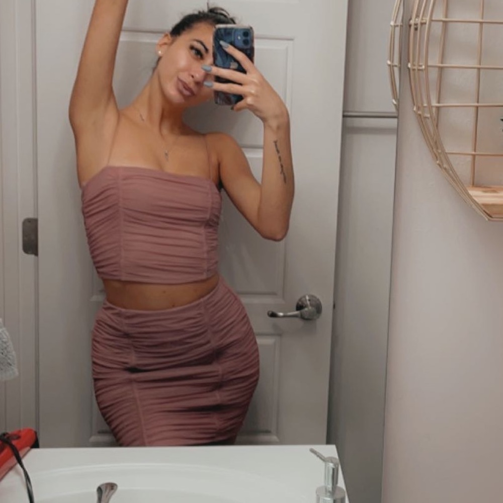 Two piece set